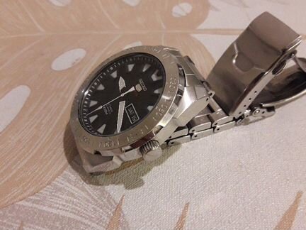Часы seiko 5 sports