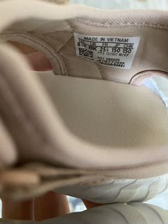 Кроссовки adidas детские