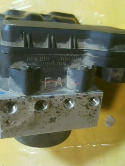 Блок ABS Toyota Corolla E150 150