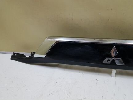 Накладка крышки багажника Mitsubishi Outlander 3