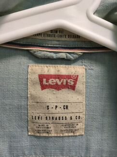 Голубая рубашка Levi’s