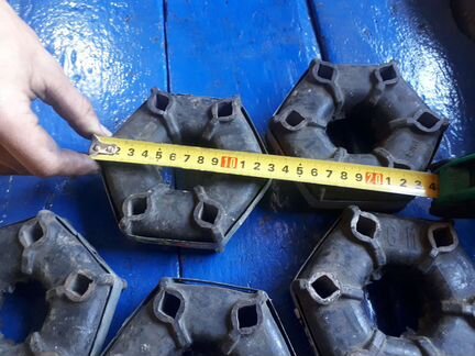 Бмв Е23 Е28 Е30 Е12 Е21 эластичная муфта