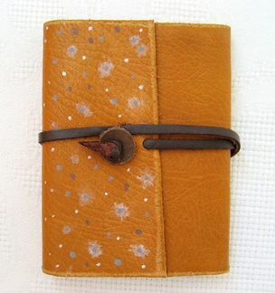 Блокнот кожаный, маленький, рыжий