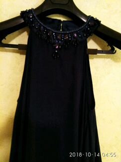 Вечернее платье со шлейфом из бутика