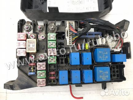 Блок предохранителей Kia Rio 2 G4EE 2005