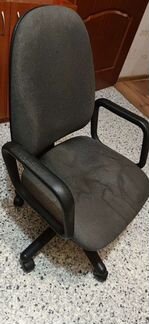 Компьютерное кресло / офисный стул с регулировками
