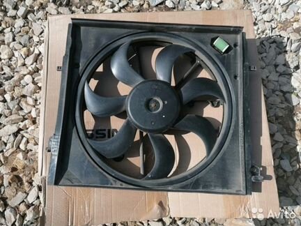 Вентилятор охлаждения радиатора Nissan (в сборе)