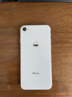 Телефон iPhone 8 64Gb