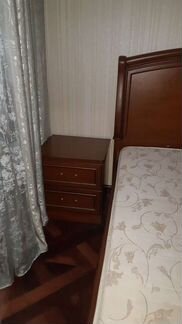 Кровать с пм и две тумбы