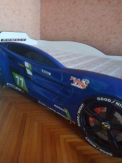 Кровать-машинка для мальчика