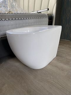 Унитаз новый продам