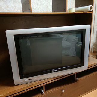 Продается широкоэкранный телевизор 32PW9551