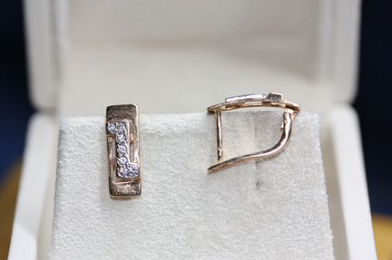 Золотые серьги