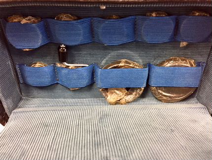 Ретро кинокамера Кварц 2М