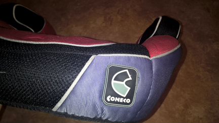 Автокресло детское (бустер) coneco cosmic, для дет