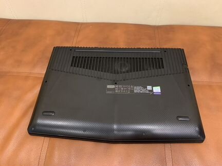 Игровой ноутбук Lenovo Y520 Y520-15ikbn