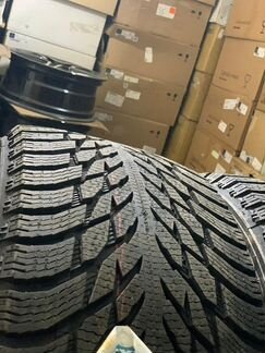 Nokian hkpl R3 275/45/21-315/40/21