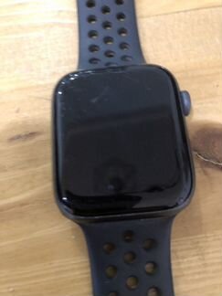Apple Watch series 4 44mm Nike+