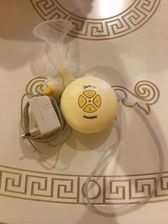 Молокоотсос Medela Swing