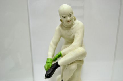 Фарфор статуэтка 