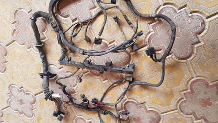 Проводка двигателя на Mercedes W203 m111