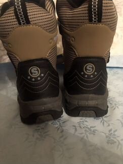 Новые зимние ботинки