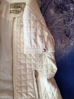 Куртка белая кожаная Zara