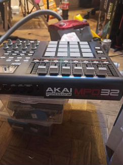 Dj контролер akai mpd32