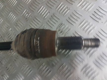 Задняя полуось Land Rover Discovery Sport