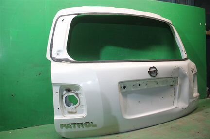 Дверь багажника Nissan Patrol Y62 2010