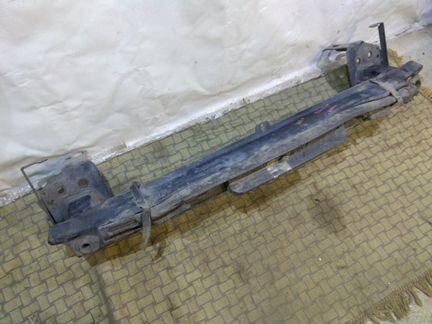 Усилитель переднего бампера VW Touareg,VAG 7L08071