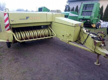 Пресс подборщик Fortschritt K 454B