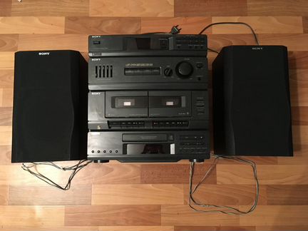 Hi-Fi музыкальный центр Sony HCD-D109 c колонками