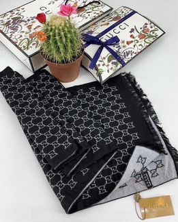 Палантин Gucci