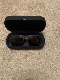 Очки tommy hilfiger