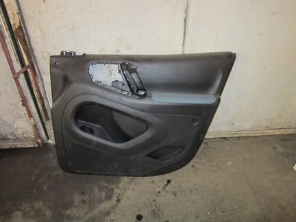 Peugeot partner tepee обшивка двери комплект