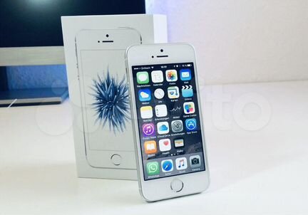 iPhone SE (64gb), silver. На гарантии