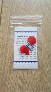 Красные нити