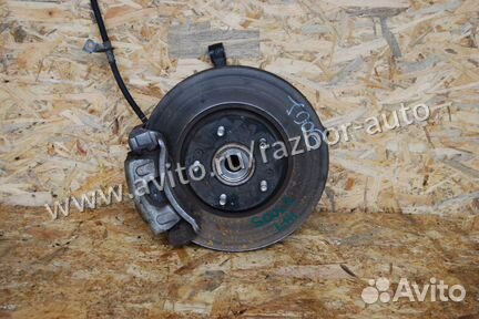 Кулак со ступицей Kia Soul 2 2014+