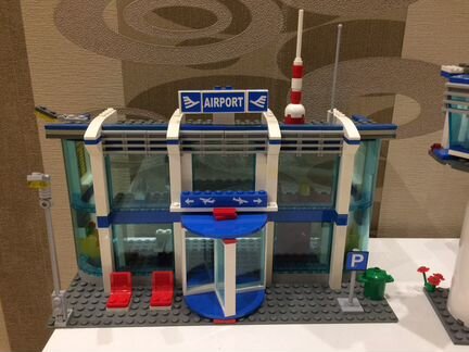 Lego 3182 Аэропорт б/у полный