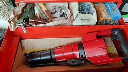 Монтажный пистолет