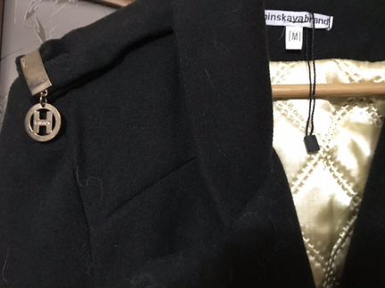 Продаётся сезонное пальто