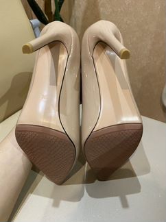 Туфли лодочки 38 бежевые нюд