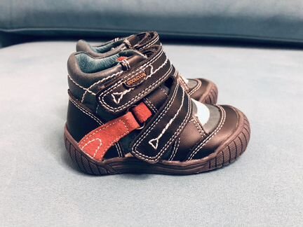 Новые демисезонные ботинки 20