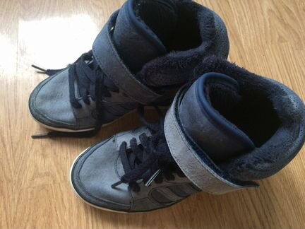 Кроссовки адидас