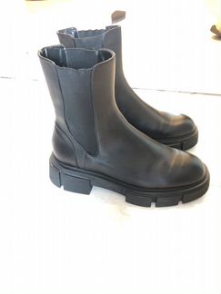 Кожаные ботильоны Zara