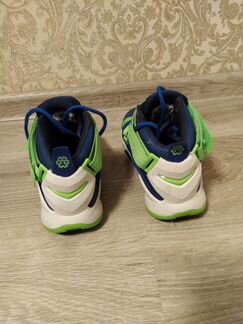 Кроссовки Nike LeBron 38,5