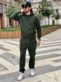 Костюм мужской спортивный