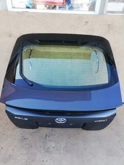 Крышка багажника Toyota Prius 4