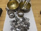 Серебряные монеты и посуда